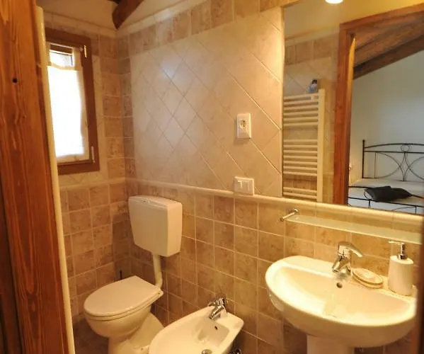 Agriturismo Il Ciuffo בית חווה פיאנורו