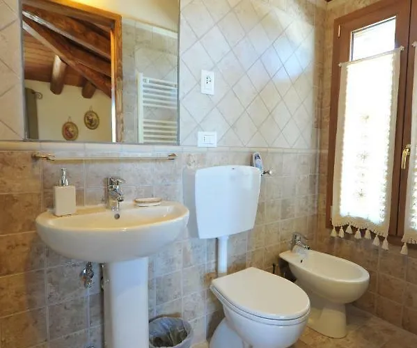 Agriturismo Il Ciuffo Farm stay *