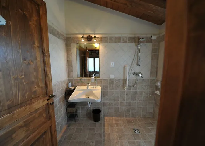 Agriturismo Il Ciuffo בית חווה פיאנורו